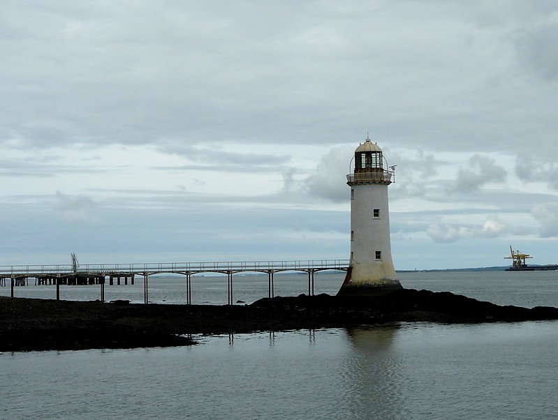 West Coast / Tarbert Island Lighthouse
Author of the photo: [url=https://www.flickr.com/photos/9742303@N02/albums]Kaye Duncan[/url]

Keywords: Ireland;Tarbert;Shannon Estuary