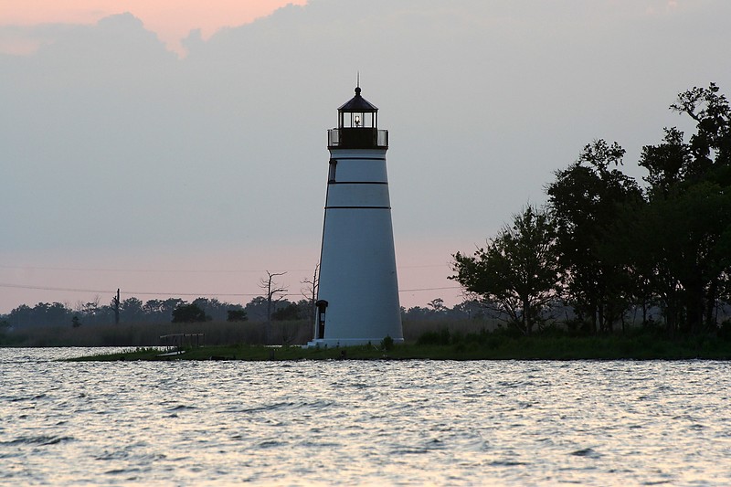 Louisiana / Lake Pontchartrain / Tchefuncte River Range Rear lighthouse
Author of the photo:[url=https://www.flickr.com/photos/lighthouser/sets]Rick[/url]
Keywords: Lake Pontchartrain;Louisiana;United States