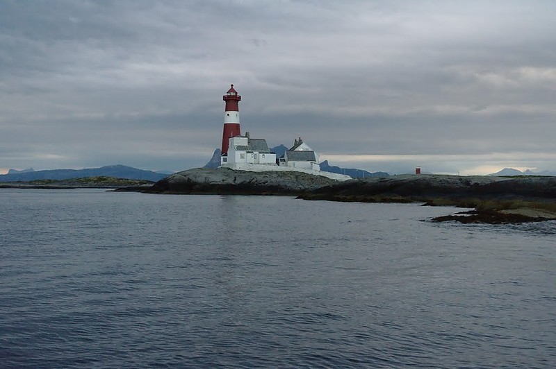TRANøY - Stangholmen - W Point - Tranøy Lighthouse
Author of the photo: Grigory Shmerling
Keywords: Tranoy;Norway
