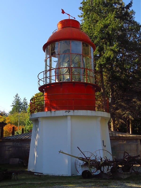 Sooke Regional Museum / Triangle Island (Cape Scott) Lighthouse
Removed in 1918 and replaced on Estevan Point.
There removed in the eighties.
Since 2004 at the Sooke museum ground.
Author of the photo: [url=https://www.flickr.com/photos/larrymyhre/]Larry Myhre[/url]
Keywords: Canada;British Columbia;Pacific ocean;Vancouver