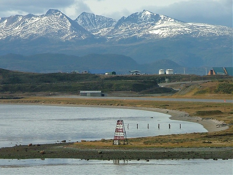 Beagle Channel / Punta Observatorio light
Author of the photo: [url=https://www.flickr.com/photos/larrymyhre/]Larry Myhre[/url]
Keywords: Beagle Channel;Argentina;Ushuaia