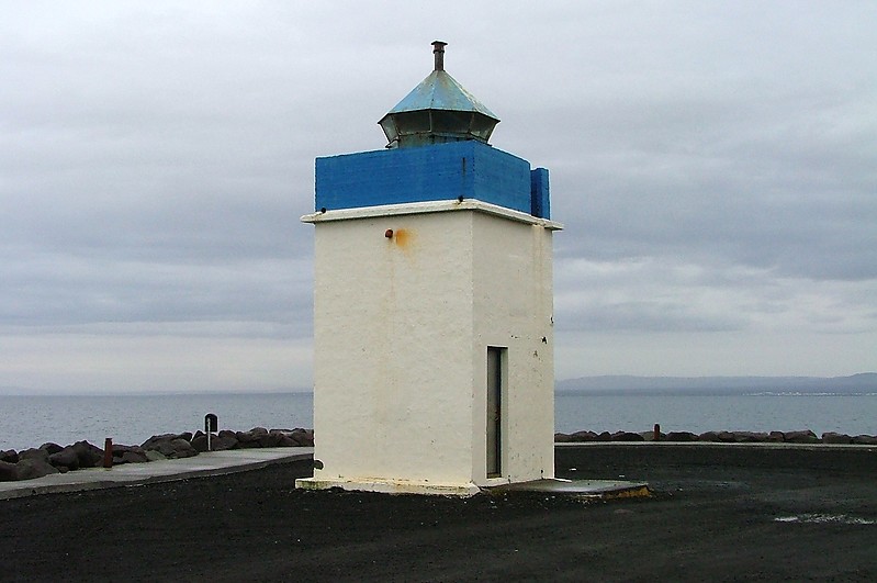 Keflavik Region / Vatnsnes Lighthouse
Author of the photo: [url=https://www.flickr.com/photos/larrymyhre/]Larry Myhre[/url]
Keywords: Keflavik;Iceland;Atlantic ocean