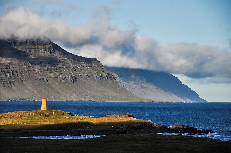 East Coast / Vattarnes Lighthouse
Author of the photo: [url=https://www.flickr.com/photos/48489192@N06/]Marie-Laure Even[/url]

Keywords: Iceland;Atlantic ocean
