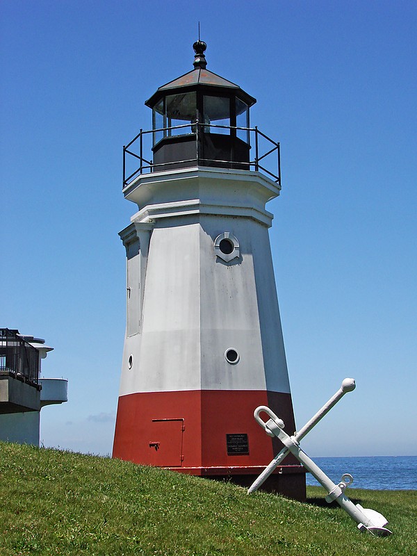 Ohio / Vermilion lighthouse
Author of the photo: [url=https://www.flickr.com/photos/8752845@N04/]Mark[/url]
Keywords: Lake Erie;Ohio;United States