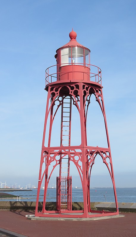 VLISSINGEN - Koopmanshaven / Boulevard de Ruyter lighthouse
Author of the photo: [url=https://www.flickr.com/photos/21475135@N05/]Karl Agre[/url]
Keywords: Zeeland;Netherlands;North sea;Vlissingen