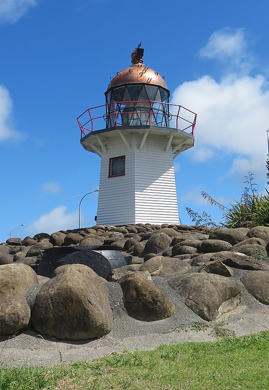 Wairoa / Portland Island lighthouse
Author of the photo: [url=https://www.flickr.com/photos/21475135@N05/]Karl Agre[/url]
Keywords: New Zealand;North Island;Wairoa;Pacific ocean