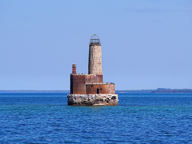 Michigan / Waugoshance shoal lighthouse
Author of the photo: [url=https://www.flickr.com/photos/selectorjonathonphotography/]Selector Jonathon Photography[/url]
Keywords: Michigan;Lake Michigan;United States;Offshore