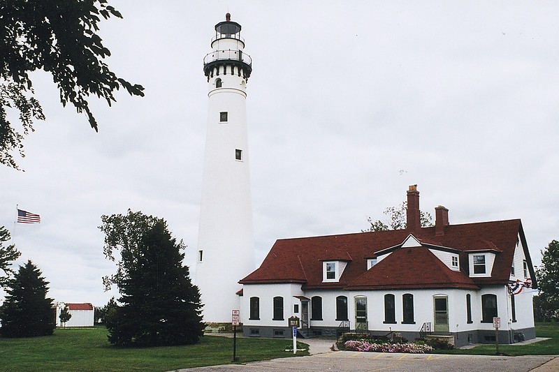 Wisconsin / Wind Point lighthouse
Author of the photo: [url=https://www.flickr.com/photos/larrymyhre/]Larry Myhre[/url]

Keywords: Wisconsin;United States;Lake Michigan