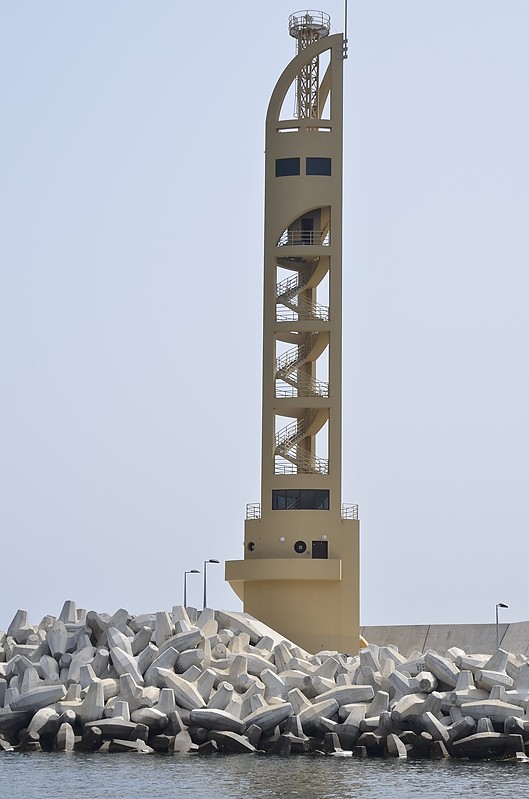 Sidab Traffic Control Tower
Keywords: Oman;Gulf of Oman;Vessel Traffic Service