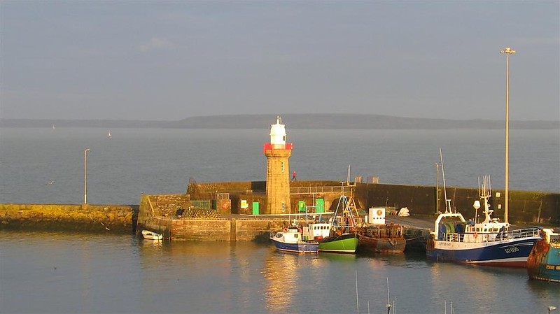 South Coast / Dunmore East Lighthouse
Author of the photo: [url=https://www.flickr.com/photos/yiddo2009/]Patrick Healy[/url]
Keywords: Ireland;Dunmore East;Celtic sea