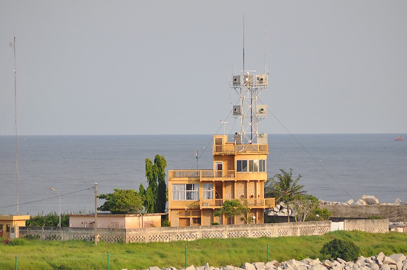 Abidjan / VTS Tower and Signal Station
Photo 2013
Keywords: Abidjan;Ivory coast;Gulf of Guinea;Vessel Traffic Service