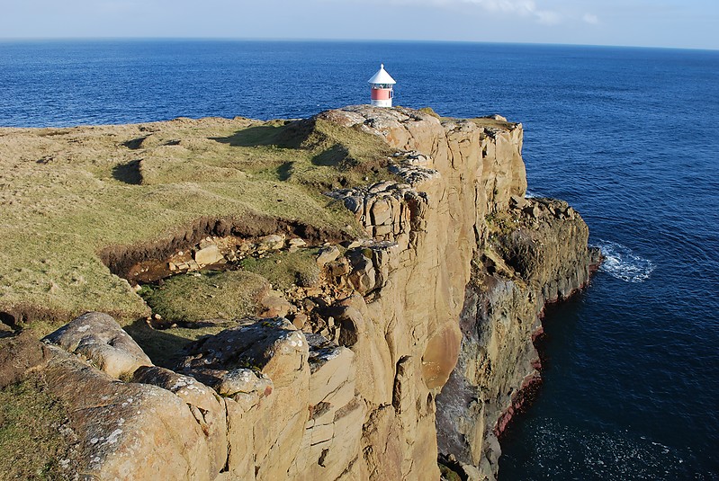 Porkerisnes lighthouse
Author of the photo: [url=http://www.flickr.com/photos/14716771@N05/]Erik Christensen[/url]
Keywords: Faroe Islands;Atlantic ocean