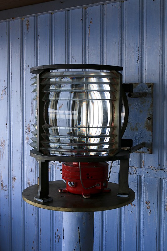 Kasmu lighthouse - lamp
Author of the photo: [url=http://fotki.yandex.ru/users/winterland4/]Vyuga[/url]
Keywords: Estonia;Gulf of Finland;Lamp