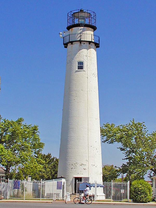 Delaware / Fenwick Island Lighthouse
Author of the photo: [url=https://www.flickr.com/photos/8752845@N04/]Mark[/url]
Keywords: Delaware;United States;Atlantic ocean