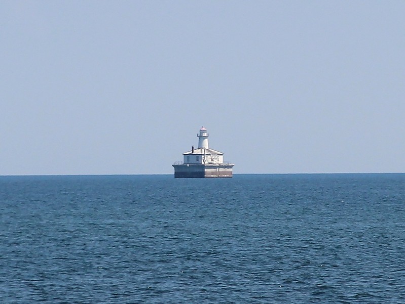 Michigan / Fourteen Foot Shoal lighthouse
Author of the photo: [url=http://www.flickr.com/photos/21953562@N07/]C. Hanchey[/url]
Keywords: Michigan;Lake Huron;United States;Offshore