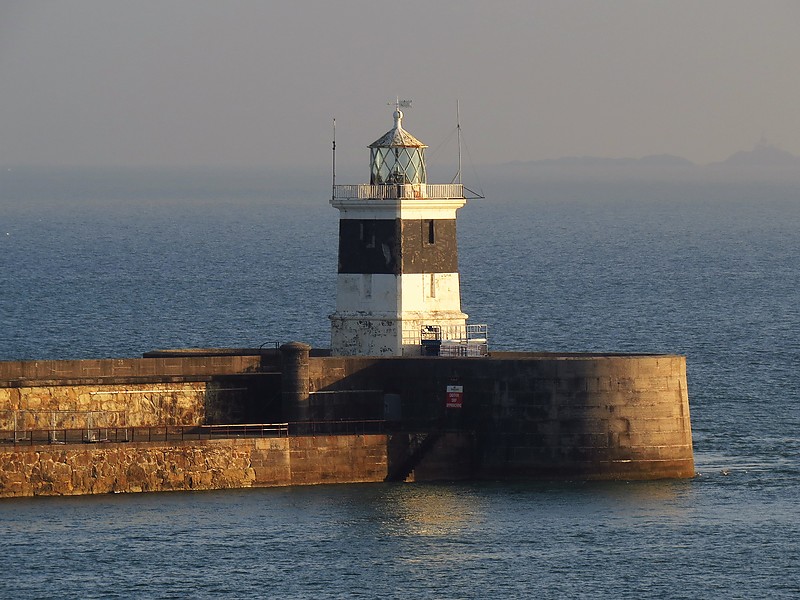 Holyhead Breakwater lighthouse
Author of the photo: [url=https://www.flickr.com/photos/larrymyhre/]Larry Myhre[/url]
Keywords: United Kingdom;Wales;Holyhead;Irish sea