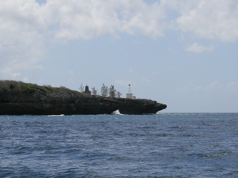 Provincia de Cabo Delgado / Entrance Pemba Bay / Farol de Ponta Said Ali
Keywords: Mozambique;Indian ocean;Pembla bay