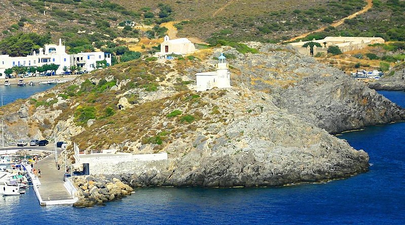 Kapsali lighthouse
Source of the photo: [url=http://www.faroi.com/]Lighthouses of Greece[/url]

Keywords: Kithira;Mediterranean sea;Greece