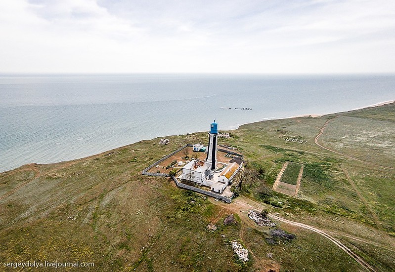 Kyz-Aul lighthouse - aerial view
Author of the photo: [url=http://sergeydolya.livejournal.com/]Sergey Dolya[/url]

Keywords: Crimea;Black sea;Aerial;Russia