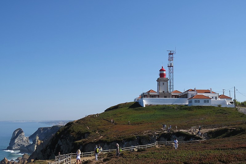 Cabo da Roca Lighthouse
Author of the photo: [url=https://www.flickr.com/photos/larrymyhre/]Larry Myhre[/url]
Keywords: Portugal;Atlantic ocean