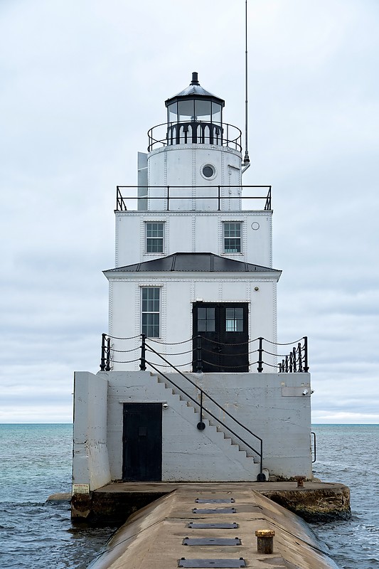 Wisconsin / Manitowoc Breakwater lighthouse
AKA Rockwell
Author of the photo: [url=https://www.flickr.com/photos/selectorjonathonphotography/]Selector Jonathon Photography[/url]
Keywords: Lake Michigan;Manitowoc;Sheboygan;United States;Wisconsin