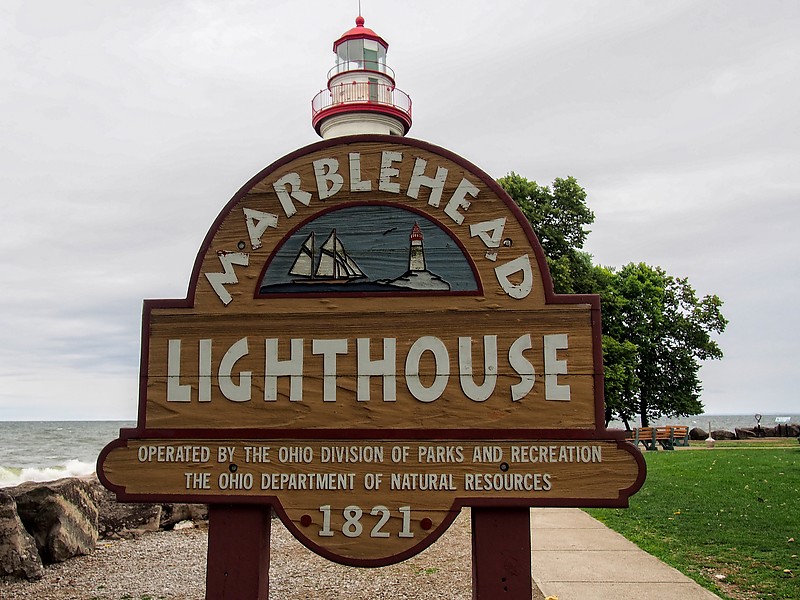 Ohio / Marblehead lighthouse - plate
Author of the photo: [url=https://www.flickr.com/photos/selectorjonathonphotography/]Selector Jonathon Photography[/url]
Keywords: Lake Erie;Marblehead;United States;Ohio;Plate