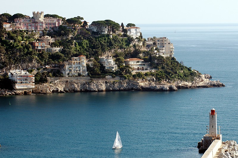 Nice / Jetee du Large lighthouse
Permission granted by [url=http://sean.kiev.ua/]Sean[/url]
Keywords: Nice;France;Mediterranean sea