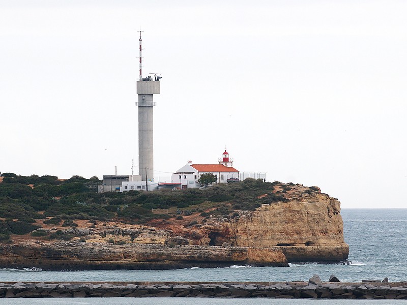 Algarve / Portimao / Ponta do Altar Lighthouse
Near to the lighthouse is radar tower - fixed point, R Lts. Height 42m
Permission granted by [url=http://sean.kiev.ua/]Sean[/url]
Keywords: Portugal;Atlantic ocean;Portimao;Algarve;Vessel traffic service