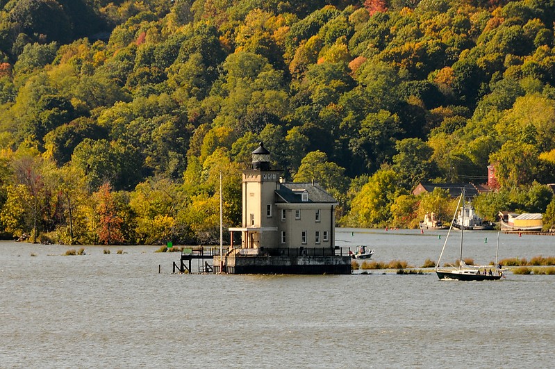 New York / Hudson river / Kingston / Rondout Creek lighthouse
Author of the photo: [url=https://www.flickr.com/photos/lighthouser/sets]Rick[/url]
Keywords: New York;Hudson River;Kingston;United States