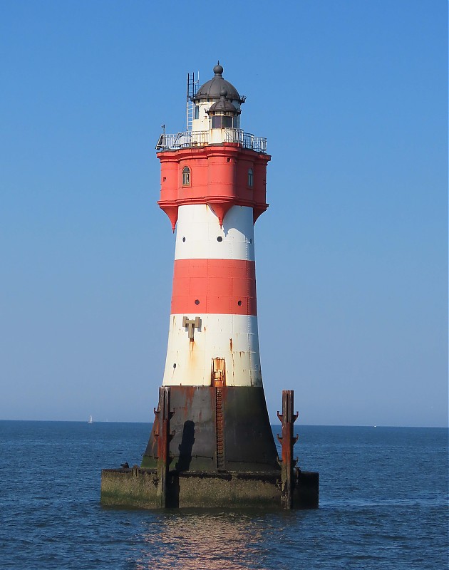 WESER - Roter Sand Lighthouse
Author of the photo: [url=https://www.flickr.com/photos/21475135@N05/]Karl Agre[/url]
Keywords: Bremerhaven;Germany;North sea;Offshore