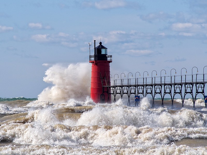 Michigan / South Haven South Pierhead lighthouse - storm
Author of the photo: [url=https://www.flickr.com/photos/selectorjonathonphotography/]Selector Jonathon Photography[/url]
Keywords: Michigan;Lake Michigan;United States;South Haven;Storm