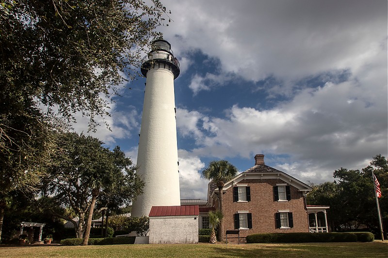 Georgia / Brunswick / Saint Simons lighthouse
Author of the photo: [url=https://jeremydentremont.smugmug.com/]nelights[/url]
Keywords: Brunswick;Georgia;United States;Atlantic ocean