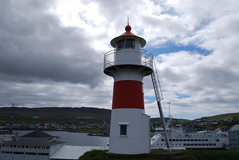 Tórshavn / Skansin Lighthouse
Author of the photo: [url=http://www.flickr.com/photos/14716771@N05/]Erik Christensen[/url]
Keywords: Faroe Islands;Atlantic ocean;Torshavn