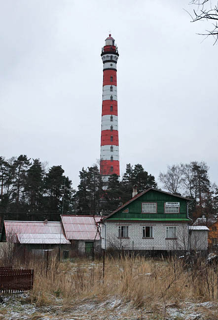 Ladoga lake / Osinovetskiy lighthouse
[url=http://iv70.narod.ru/]Source[/url]
Keywords: Russia;Ladoga lake