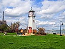 Mariners_Memorial_Lighthouse_detroit_river1.jpg
