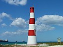 Pinders_Point_lighthouse_bahamas.jpg