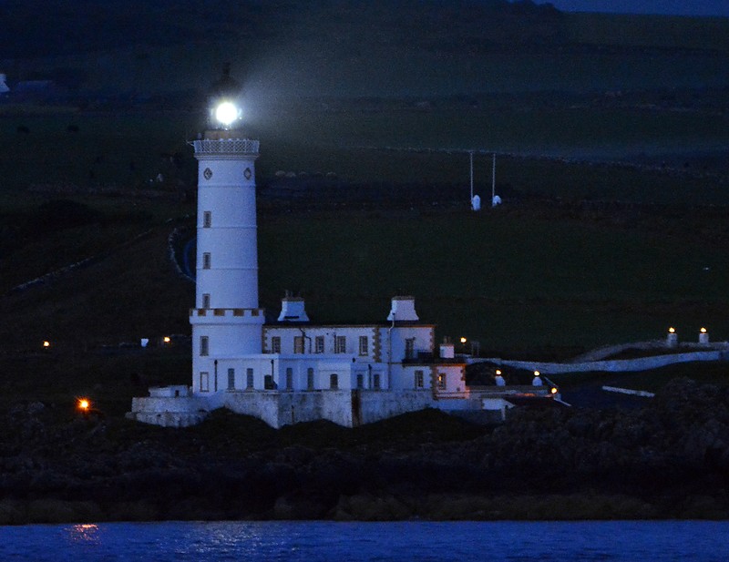 The Corsewell Lighthouse
Taken at dusk on our way home from Belfast
Keywords: Scotland;North Channel;United Kingdom;Rhins of Galloway;Night