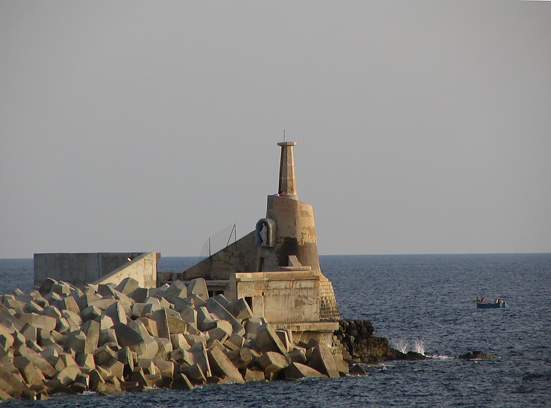 Cirkewwa lighthouse
Keywords: Malta;Mediterranean sea