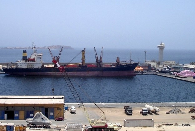 Dakar Harbour / Controltower
Keywords: Dakar;Senegal;Atlantic ocean;Vessel Traffic Service