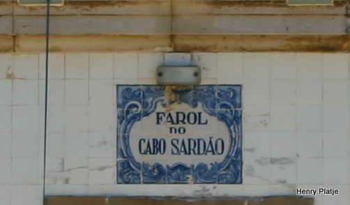 Ponta do Cavaleiro / Cabo Sardao Lighthouse
Name-detail in azulejos.
With permission Henry Platje.
Keywords: Portugal;Atlantic ocean;Plate