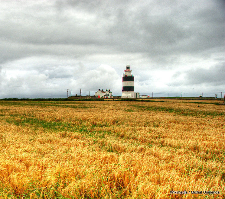 St George Channel / County Wexford / Hook Head / Hook Lighthouse
The building of this lighthouse started around 1172
Keywords: Celtic sea;Ireland;Wexford