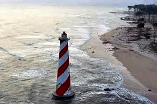 Bay of Bengal / Southern Nicobar Islands / Great Nicobar / Indira Point (former Pygmalion Point) Lighthouse
Southernmost point of the state of India.
Keywords: Nicobar Islands;Bay of Bengal;India;Great Nicobar island;Indian ocean;Offshore