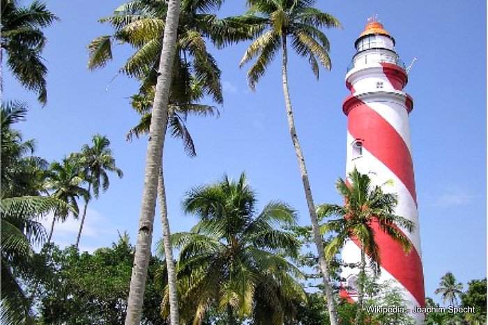 Arabian Sea / Malabar Coast / Kerala / Kollam or Tangasseri Point Lighthouse
Keywords: Arabian Sea;Malabar;India;Kerala
