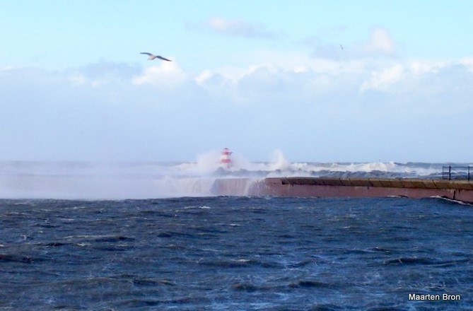 Scheveningen / Noorderhoofd ( North Mole ) light
Keywords: Den Haag;Netherlands;North Sea;Storm