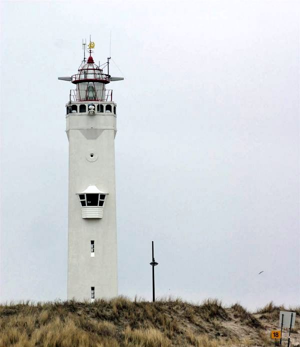North Sea / Noordwijk Lighthouse
Keywords: Noordwijk aan Zee;Netherlands;North sea