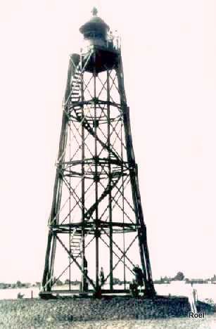 IJsselmeer / Friesland / Lemmer / Harbour entrance Lighthouse
Built in 1910.
Broken up in 1968.
Keywords: IJsselmeer;Lemmer;Netherlands;Historic