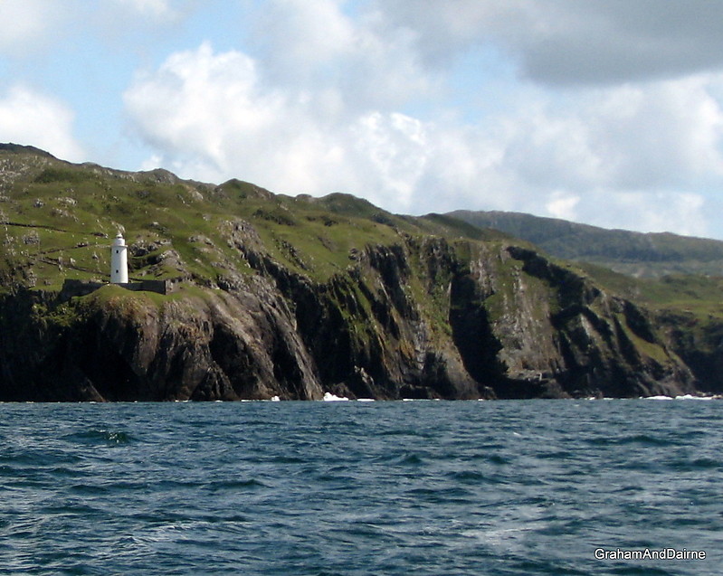 Munster / County Cork / Bear Island - Castletown region / Ardnakinna Point Lighthouse
Keywords: Ireland;Atlantic ocean;Munster;Bear island