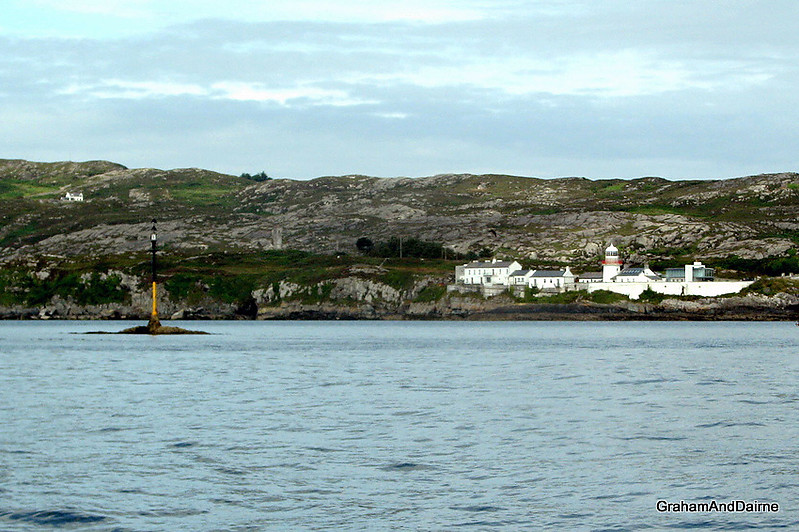 Munster / County Cork / 1 Crookhaven Lighthouse & 2 Black Horse Rocks Light (left)
Keywords: Ireland;Atlantic ocean;Munster