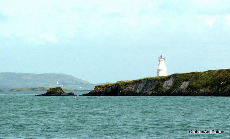 Munster / County Cork / Long Island Bay / Entrance Schull  Harbour / Copper Point Light
First lit 1977, before daymark.
Keywords: Ireland;Atlantic ocean;Munster