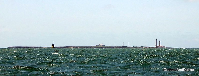 Vendée / near Ile Noirmoutier / Ile du Pilier / Basse du Martroger Tourelle (left) & Ile du Pilier Phares 1 & 2
Keywords: Vendee;France;Bay of Biscay;Offshore